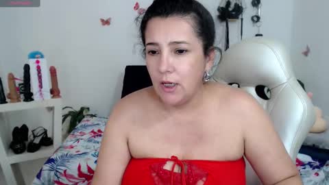 Snapshot of mom_17 chatting on 09/12/25, 09:37 Celeste online show from 09/12/25, 09:37