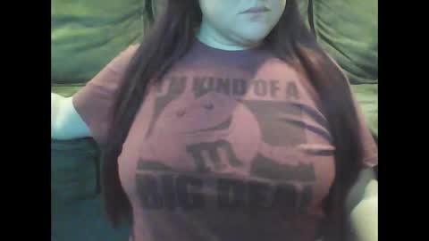 Snapshot of mommies_mooseknuckle chatting on 10/01/25, 12:55 mommies_mooseknuckle online show from 10/01/25, 12:55