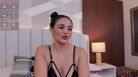 Snapshot of mommy_naughty_ chatting on 10/18/25, 11:33 Letty Smith online show from 10/18/25, 11:33