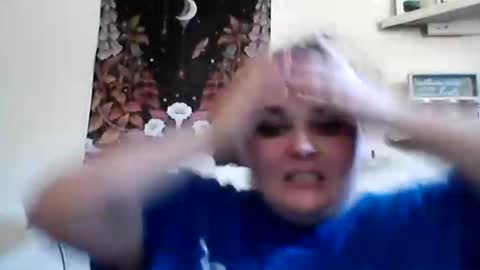 Snapshot of mommyndaddyplaytime chatting on 11/04/25, 04:39 mommyndaddyplaytime online show from 11/04/25, 04:39