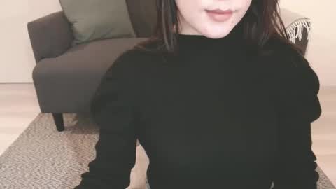 Momo online show from 12/23/24, 03:50