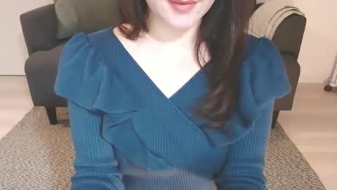 Momo online show from 02/28/25, 09:23