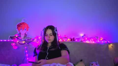 Snapshot of momomochi_ chatting on 01/31/26, 07:11 Momo online show from 01/31/26, 07:11