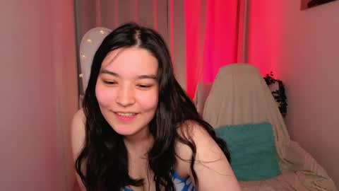 Momo online show from 05/17/26, 09:44