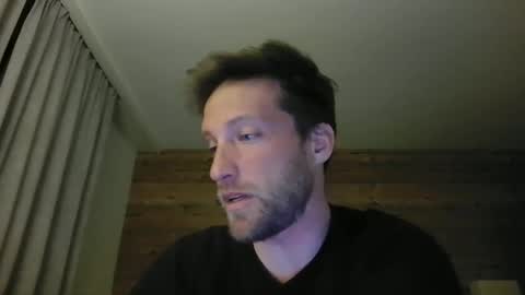 Snapshot of moms_little_monster chatting on 12/09/24, 07:50 moms_little_monster online show from 12/09/24, 07:50