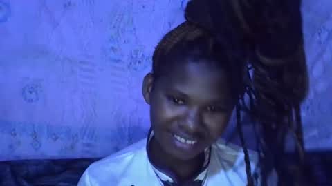 momsdoll online show from 01/13/26, 05:51