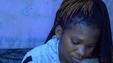 momsdoll online show from 01/19/26, 06:39