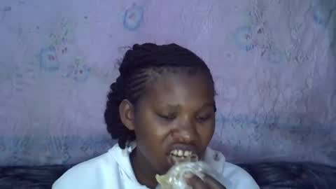 momsdoll online show from 02/03/26, 05:27