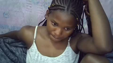 momsdoll online show from 04/03/26, 08:12