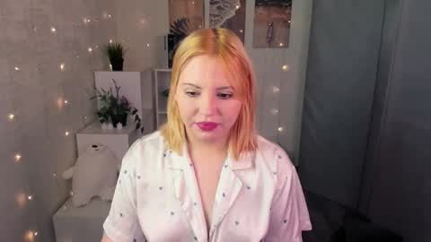 mon1ca_jones online show from 10/27/25, 03:32