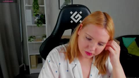 mon1ca_jones online show from 02/11/26, 09:14