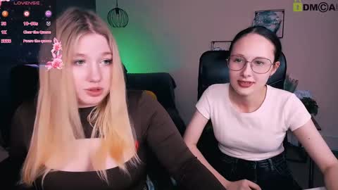 Mona  online show from 03/08/25, 04:28