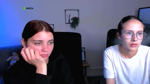 Mona  online show from 09/12/25, 07:25