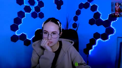 Mona  online show from 02/14/26, 09:00