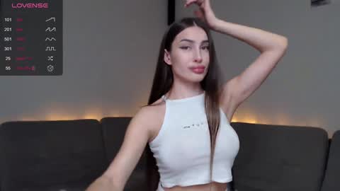 Snapshot of mona_saxxx chatting on 12/12/24, 02:44 Hey Guys im Mona. PVT is Open Please Make me CUM online show from 12/12/24, 02:44