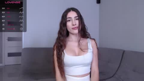 Snapshot of mona_saxxx chatting on 12/24/24, 08:33 Hey Guys im Mona. PVT is Open Please Make me CUM online show from 12/24/24, 08:33