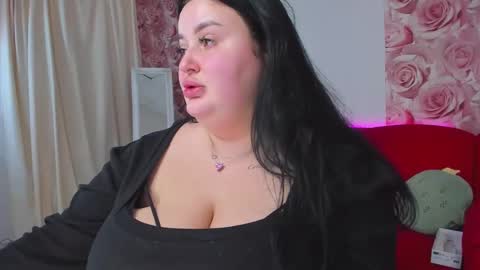 Snapshot of monasteel chatting on 01/02/25, 10:16 Monica online show from 01/02/25, 10:16