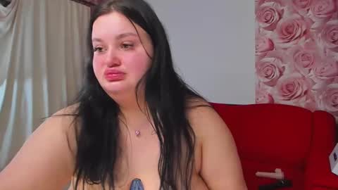 Snapshot of monasteel chatting on 02/19/25, 10:12 Monica online show from 02/19/25, 10:12