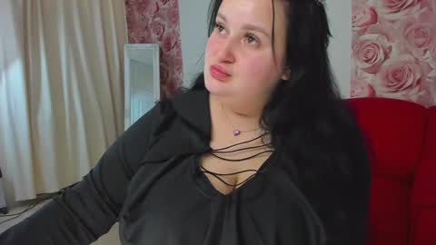 Snapshot of monasteel chatting on 03/12/25, 10:05 Monica online show from 03/12/25, 10:05