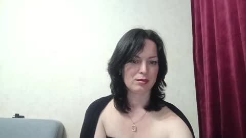 Snapshot of moncheriex chatting on 06/03/26, 08:03 Arina online show from 06/03/26, 08:03