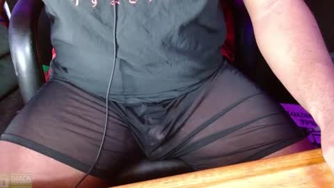 Snapshot of moneyshotxxx90 chatting on 01/01/25, 04:07 MoneyshotXXX online show from 01/01/25, 04:07