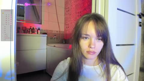 Snapshot of moni_carroll chatting on 11/23/25, 05:46 Monia Help me get 20000 subscribers online show from 11/23/25, 05:46