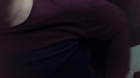 Snapshot of monica35milf chatting on 01/18/26, 09:40 MonicaLuigi online show from 01/18/26, 09:40