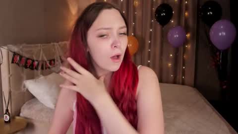 Snapshot of monica__queen chatting on 11/03/25, 05:20 Monica online show from 11/03/25, 05:20