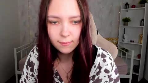 Monica online show from 04/18/26, 05:44