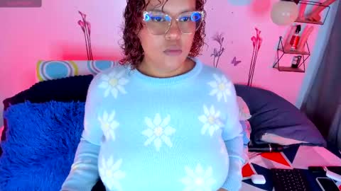 Snapshot of monica_bbw_ chatting on 09/23/25, 12:46 aleja independent model online show from 09/23/25, 12:46