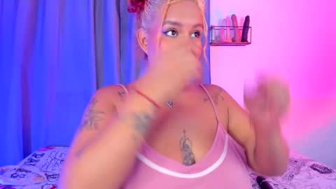 aleja      independent model       online show from 02/13/26, 05:53