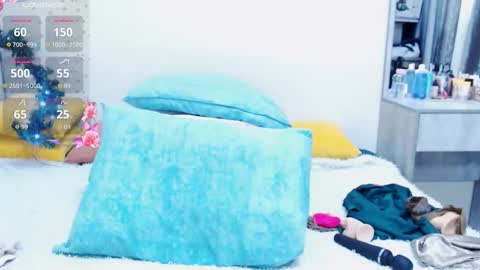 lizzi online show from 12/22/25, 03:58