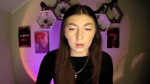 Snapshot of monica_sweets chatting on 09/12/25, 07:52 sweet girl and shine body online show from 09/12/25, 07:52