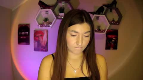 Snapshot of monica_sweets chatting on 10/01/25, 06:41 sweet girl and shine body online show from 10/01/25, 06:41