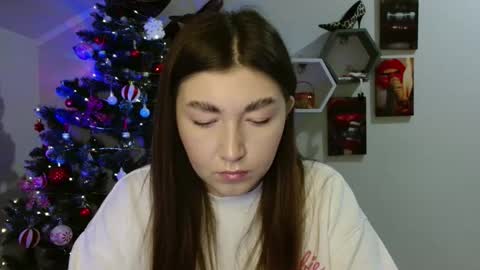 sweet girl and shine body online show from 11/26/25, 10:05