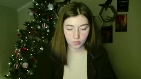 sweet girl and shine body online show from 11/30/25, 11:14