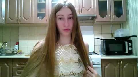 Monica online show from 03/09/26, 09:08