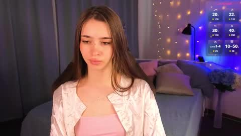 Hi  Im Monica  online show from 05/28/26, 02:03