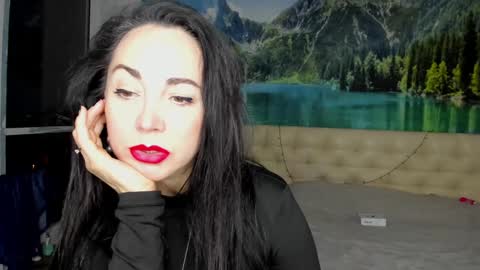 monica_weisss online show from 01/10/25, 09:31
