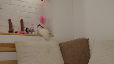 monicaasis online show from 02/18/25, 09:20