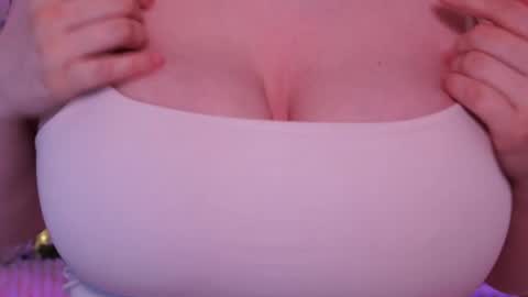 Snapshot of monicaasis chatting on 05/08/26, 06:24 monicaasis online show from 05/08/26, 06:24
