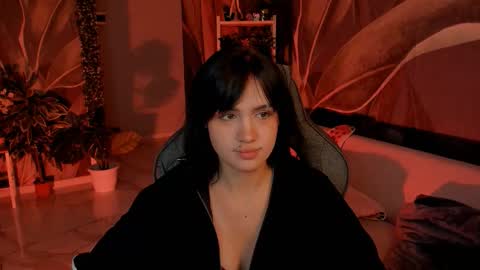 monica online show from 11/01/25, 02:52