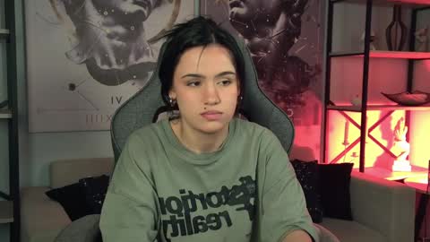 monica online show from 05/08/26, 01:33