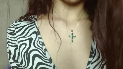 Snapshot of monicahotsex303av chatting on 01/29/25, 06:18 monicahotsex303av online show from 01/29/25, 06:18