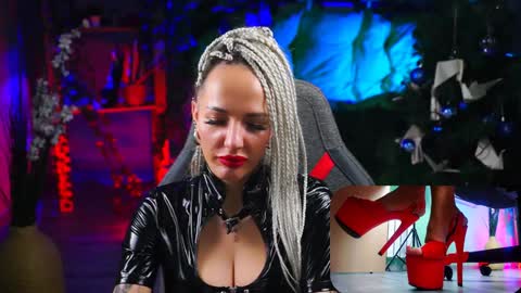 Snapshot of monicamaxwel chatting on 01/10/25, 07:00 Monika online show from 01/10/25, 07:00