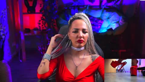 Snapshot of monicamaxwel chatting on 01/28/25, 12:22 Monika online show from 01/28/25, 12:22
