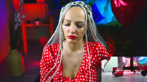 Snapshot of monicamaxwel chatting on 02/13/25, 12:00 Monika online show from 02/13/25, 12:00