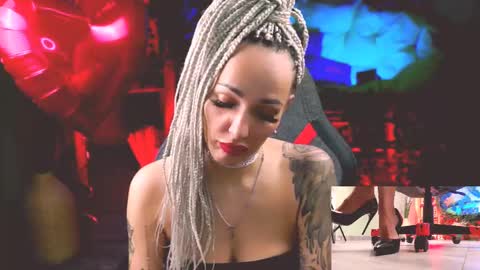 Snapshot of monicamaxwel chatting on 02/16/25, 11:16 Monika online show from 02/16/25, 11:16