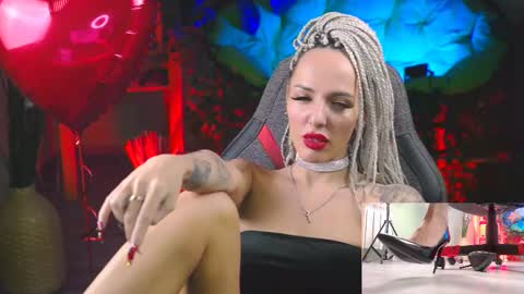 Snapshot of monicamaxwel chatting on 02/16/25, 05:26 Monika online show from 02/16/25, 05:26