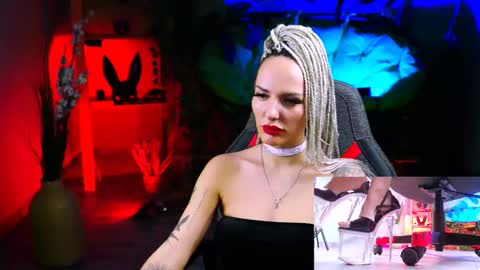 Snapshot of monicamaxwel chatting on 02/25/25, 03:05 Monika online show from 02/25/25, 03:05